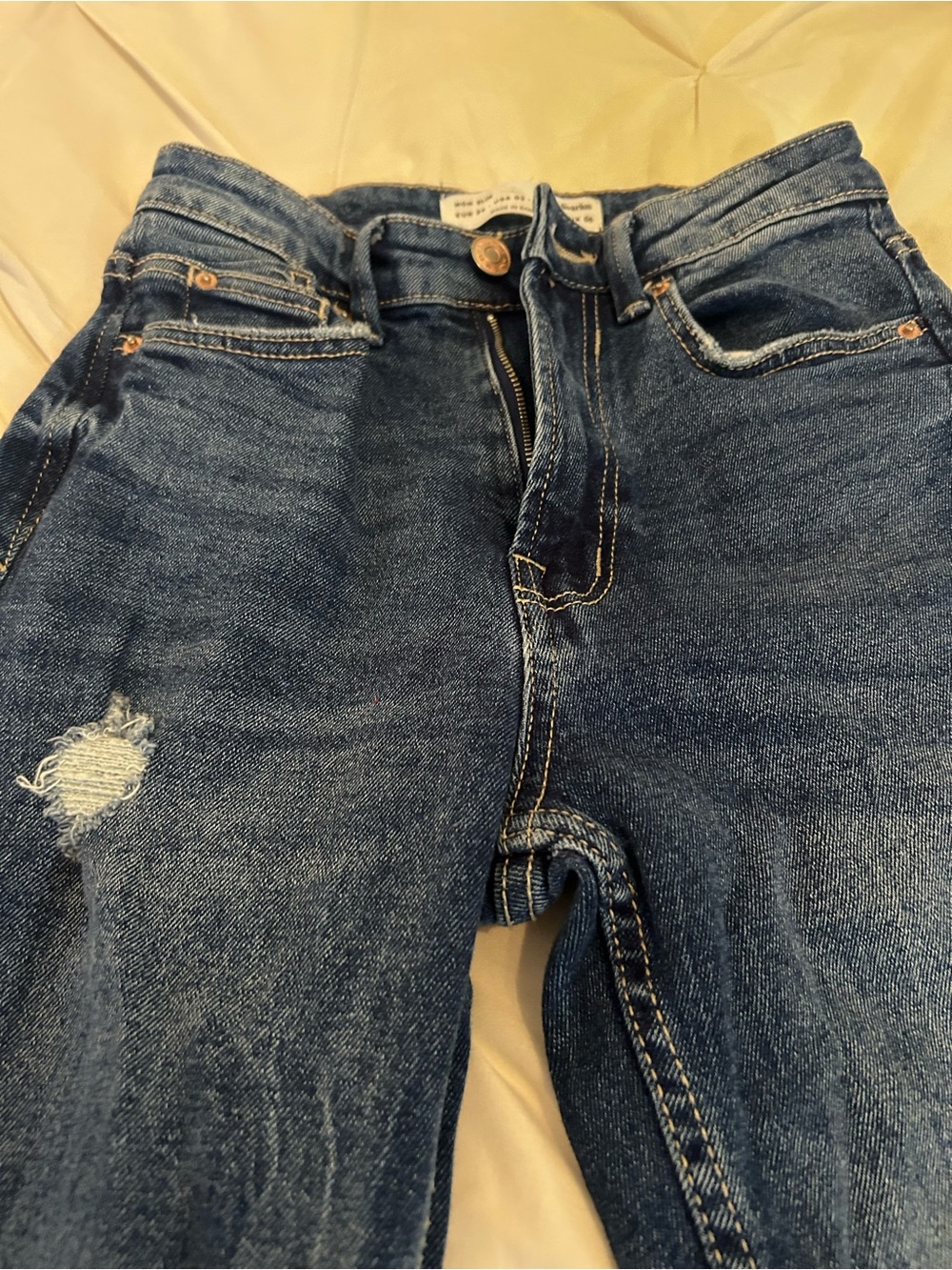 stradivarius Mom Slim High-Rise jeans. Size 2.